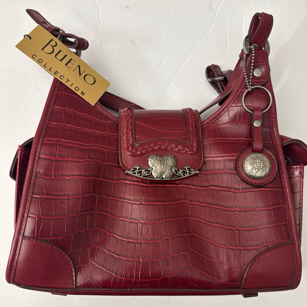 Stunning NWT Bueno purse Red Textured Handbag Double Handle embossed zip…